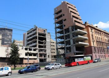 Бизнес или индулгенция? Зетят на Тръмп иска да прави хотел там, където американците изсипаха най-много бомби в Белград