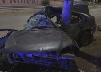 Колата почти се е разцепила на две след ужасяващата катастрофа   Снимка: bTV