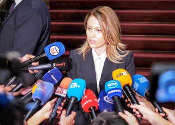 Бойко я брани със зъби и нокти: Коя е Рая Назарян и защо отказа да е служебен премиер
