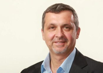 Адвокат и звезда от “Под прикритие” празнуват заедно рожден ден