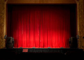 teatralna zavesa 1
