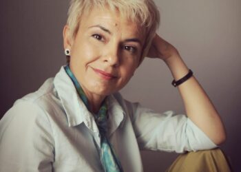 Ина Иванова, поетеса и писателка
