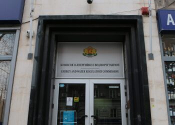 Цената на природния газ през април драстично поевтинява