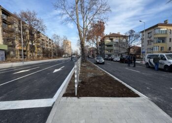 Предсрочно пуснаха за движение реконструираната улица „Царевец“