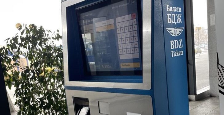 Свършиха опашките: БДЖ поставя автомати за билети