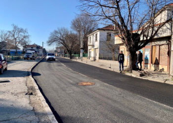 Променят движението по улица в "Прослав" заради полагане на кабели