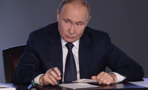 Путин е готов за мир. Какви са условията