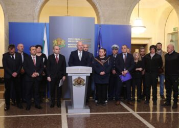 Премиерът Желязков: Стартираме мерки за обезопасяване на 36 критични точки по пътищата