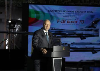 Премиерът Желязков: Първият български изтребител е идеологическа промяна и модернизация на армията