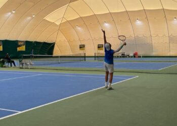 balon tenis lokomotiv
