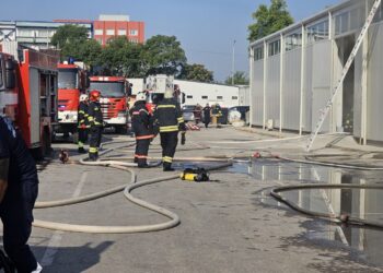 pojar sklad obuvki