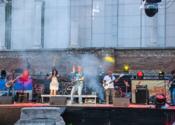 sutura koncert rock