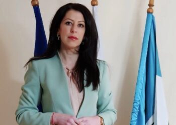 Черпи орисницата на любовта Чудомира Пинджева