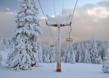 15 см сняг натрупа на Пампорово, ски зоната все още не работи