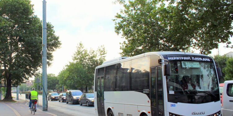 avtobus 16