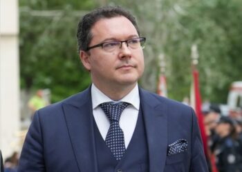 Даниел Митов
