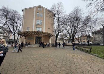 Орязаха стипендиите за отличен успех в ПУ, зрее недоволство