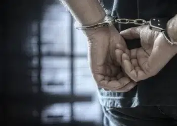 Нов учител задържан за педофилия