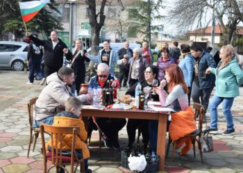С конкурси за вино и мезета отбелязаха Трифон Зарезан в Община Марица
