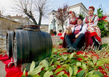 Честваме Трифон Зарезан – ден за вино и веселба