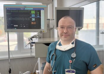 Д-р Ангел Проданов, дм, изпълнителен директор на „Асарел Панагюрище Здраве“ и гл. ас. в Катедрата по анестезиология на МУ – Пловдив