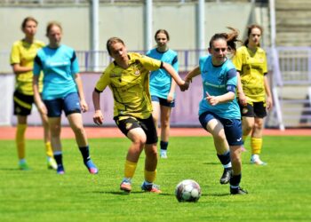 futball devoiki 15