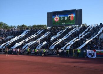 Намалиха наполовина цената на екскурзията за финала на Локо