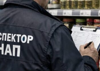 Прокуратурата иска постоянен арест за инспекторите от НАП, задържани за подкуп
