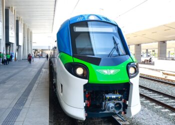 nov elekticheski vlak