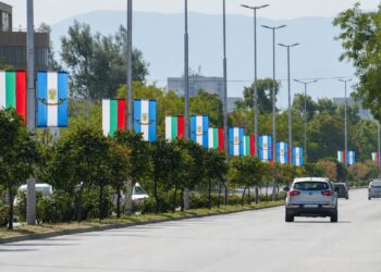 С 400 нови знамена Пловдив посреща 6 септември