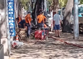 Хаос в трафика: Авария затвори централен пловдивски булевард