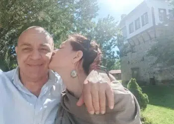 Всеотдайна дъщеря търси помощ за най-добрия баща