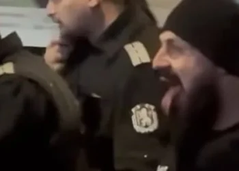 Самоуби се “плезещият се полицай” от протестите