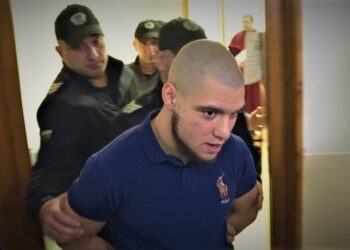 Вълкът козината си мени, но… Гърция издирва „прокурорския син“