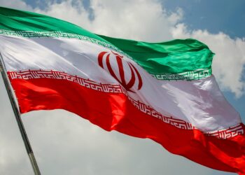 Иран: Няма да отстъпваме от ядрената си програма